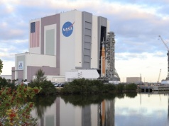 Wielka rakieta NASA wraca na testy. Zabierze astronautów w okolice Księżyca