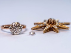 Wodzisławskie brylanty. Z gruzowiska na licytację urzędu skarbowego