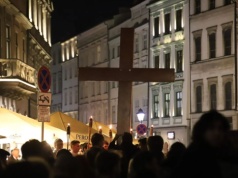 MPK Kraków informuje o utrudnieniach. Powodem Akademicka Droga Krzyżowa