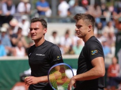 Tenis ziemny: Biało-Czerwoni w komplecie awansowali do ćwierćfinału w Murcii!