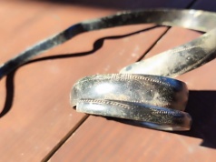 Spiralna zdobiona bransoleta z epoki brązu odnaleziona na Jurze! (GALERIA)