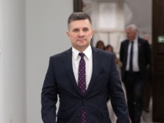 PiS traci cierpliwość, zawiesili senatora. To pokłosie ostatnich wypowiedzi