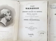 "Pan Tadeusz" w centrum afery. Grzmieli o zniknięciu ze szkół, ale to brednie