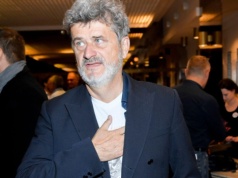 To już koniec! Janusz Palikot stracił majątek, został mu astronomiczny dług