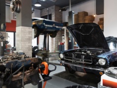 Ten błąd u mechanika kosztuje kierowców setki złotych. Robią to niemal wszyscy