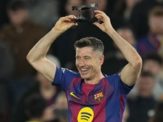 Lewandowski wysoko oceniony. Niespodziewany występ Szczęsnego