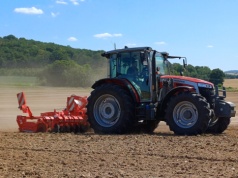 Massey Ferguson 5M 125 to ciekawy kompromis. Klasyk, ale wytworny