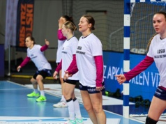 Piłka ręczna. Mistrz Polski pokonany! Piotrcovia zagrała dla Lucyny Sobeckiej