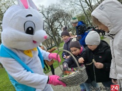 Wielkanocny zając z kolorową ekipą wyruszy na ulice Strzegomia