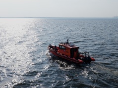 Sjofn kręcił bączki na Zatoce Gdańskiej. Islandzki producent prezentował swoją łódź polskim służbom