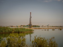 Ropa Brent po 116 dolarów za baryłkę. Trump grozi wysadzeniem pola gazowego