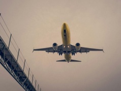 Nie polecisz tanio na wakacje. Podziękuj Trumpowi