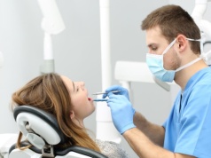 Polacy płacą nawet 600 zł. Mało kto wie, że na NFZ zrobią zupełnie za darmo