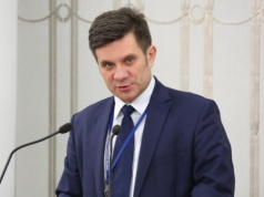 Włosowicz zawieszony w PiS już wraca z ripostą. Przy okazji oberwał Bochenek