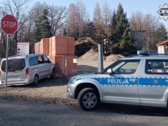 Błyskawiczna reakcja dzielnicowej z Brennej – szybka pomoc okazała się kluczowa dla poszkodowanego