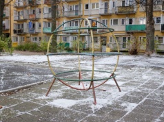 Mieszkaniowe pomysły Konfederacji, czyli lokator ma prawo do bezdomności