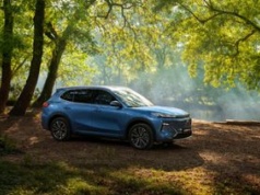 Komfort segmentu D w bryle kompaktowego SUV-a. Geely kusi rekordowo przestronnym wnętrzem