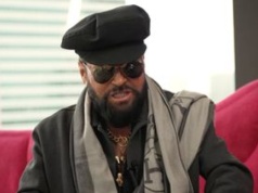 Krzysztof Rutkowski chce bronić kraju na wypadek wojny. "Pojechałbym na front". Internauci nie mają litości