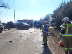 Poważne zderzenie dwóch osobówek. Lądował śmigłowiec LPR