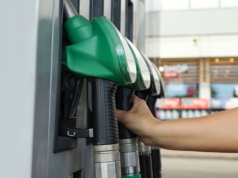 Paliwowy alarm w Europie. Rząd sięga po limity tankowania