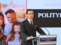 Krzysztof Bosak: Instytucje państwowe powinny kontrolować żywność, a nie papiery