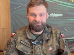 Dołączył do obsady "M jak miłość". Wcześniej był na misji