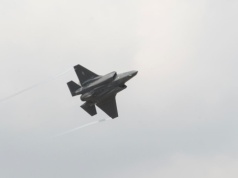 Awaryjne lądowanie amerykańskiego F-35 po misji nad Iranem. Maszyna mogła zostać trafiona