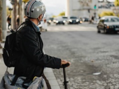 Potrącił 13-latka i oskarżył kobietę, która ratowała dziecko. Szokujące sceny w Warszawie