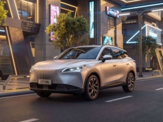 Omoda 7 Super Hybrid wyceniona. Konkurencja ma problem