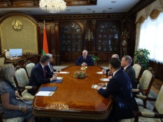 Białoruś: zwolniono z więzienia 250 osób, w tym więźniów politycznych