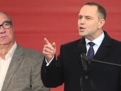 Były europoseł Lewicy ostro o Czarzastym: powinien być mężem stanu, a nie dziadem