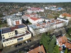 Deweloperzy "krążą" nad dawną Olsztyńską Szkołą Wyższą? Mieszkańcy boją się, że rozbiorą basen jak stadion