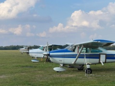 Pilot dostrzegł dym. Zaalarmował strażaków o pożarze lasu i naprowadzał ich na miejsce