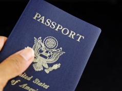 Mężczyzna z Florydy pozbawiony obywatelstwa USA. Podczas pandemii pomógł wyłudzić miliony