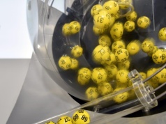 Padła "szóstka", ale kumulacja znowu urosła. Pasjonujący wynik losowania Lotto i Lotto Plus