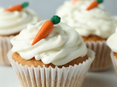 Babeczki marchewkowe z pysznym kremem - przepis Karoliny Stolarskiej-Bigos