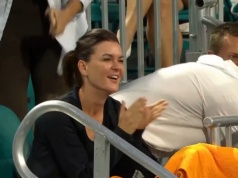 Radwańska zepchnęła Abramowicz na drugi plan. Trener Świątek wywołał dyskusję