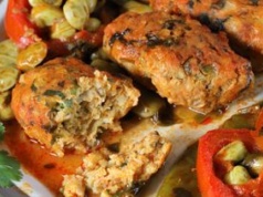 Przestań smażyć w piątki rybę w panierce. Te kotleciki są mięciutkie i nie nasiąkają tłuszczem jak gąbka