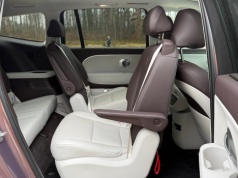 W tym SUV-ie Hyundaia opiekun może jechać przodem do dziecka. Cena? Niższa o 107 tys. zł