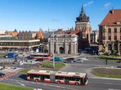 Pasażerka autobusu miejskiego straciła nogę. Policja prosi o pomoc