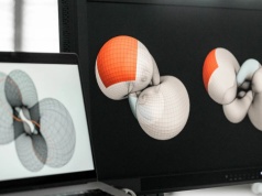 Ten problem geometrii opierał się od XIX wieku. Rozwiązały go dwa torusy