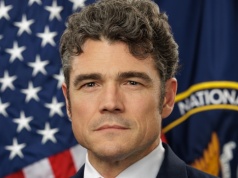 Były szef służb objęty śledztwem FBI. Zasugerował, że Charliego Kirka mogli zabić Żydzi