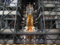 Rakieta SLS znów na stanowisku startowym