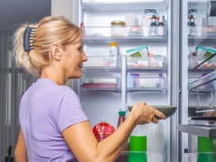 Miseczka z solą w lodówce działa jak cud, ale to czysta nauka