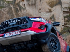 Toyota szaleje z wyprzedażami. Legendarny model tańszy o 26 tys. zł