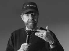 Chuck Norris miał problemy zdrowotne. Przed laty przeżył koszmar pod prysznicem