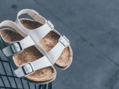 To nie klapki Birkenstock, to skórzany HIT z Lidla za 46,99 zł. Równie piękne w Jenny Fairy