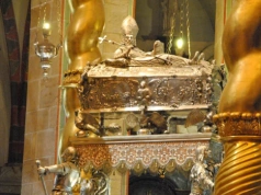 Siekierą w świętego. 40 lat temu złodzieje ukradli relikwiarz św. Wojciecha