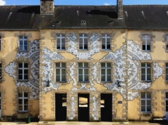 NeSpoon tworzy koronkowy mural w Warszawie. Sztuka światowego formatu w Domotece