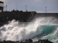Burza Therese nie odpuszcza. Ostrzeżenie przed intensywnymi opadami i ryzykiem powodzi
